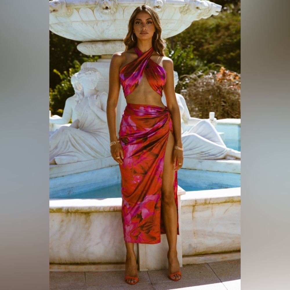 NWT ! From runaway the label!